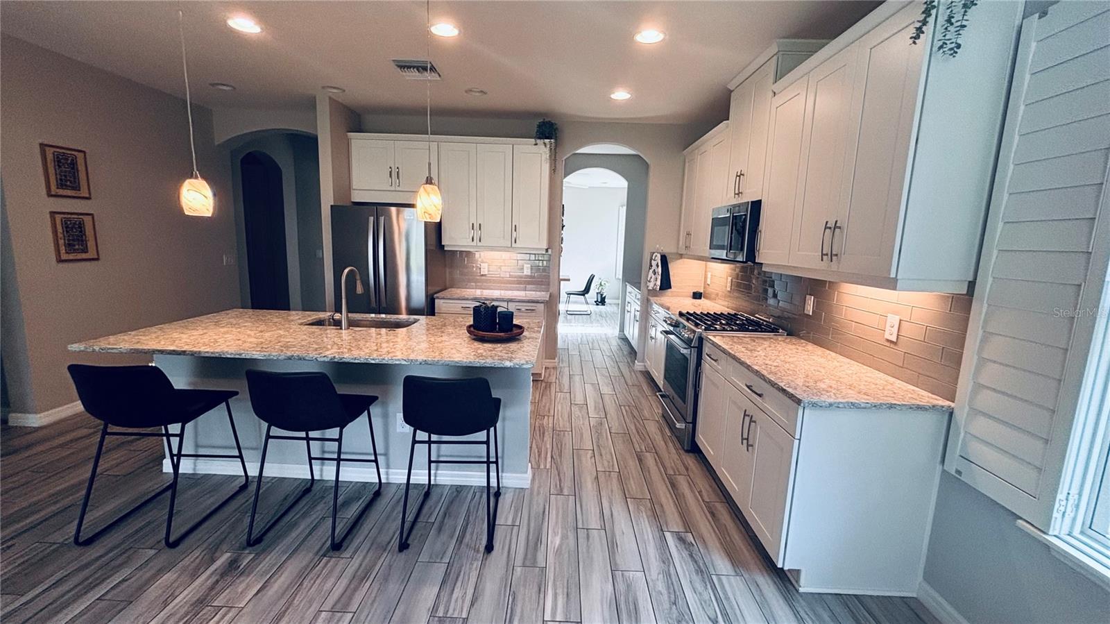 ARBOR LAKES ON PALMER RANCH - Residential Lease