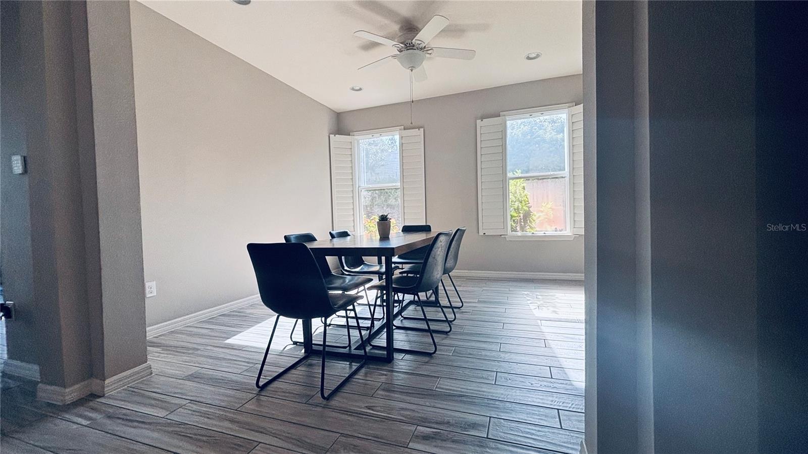 ARBOR LAKES ON PALMER RANCH - Residential Lease