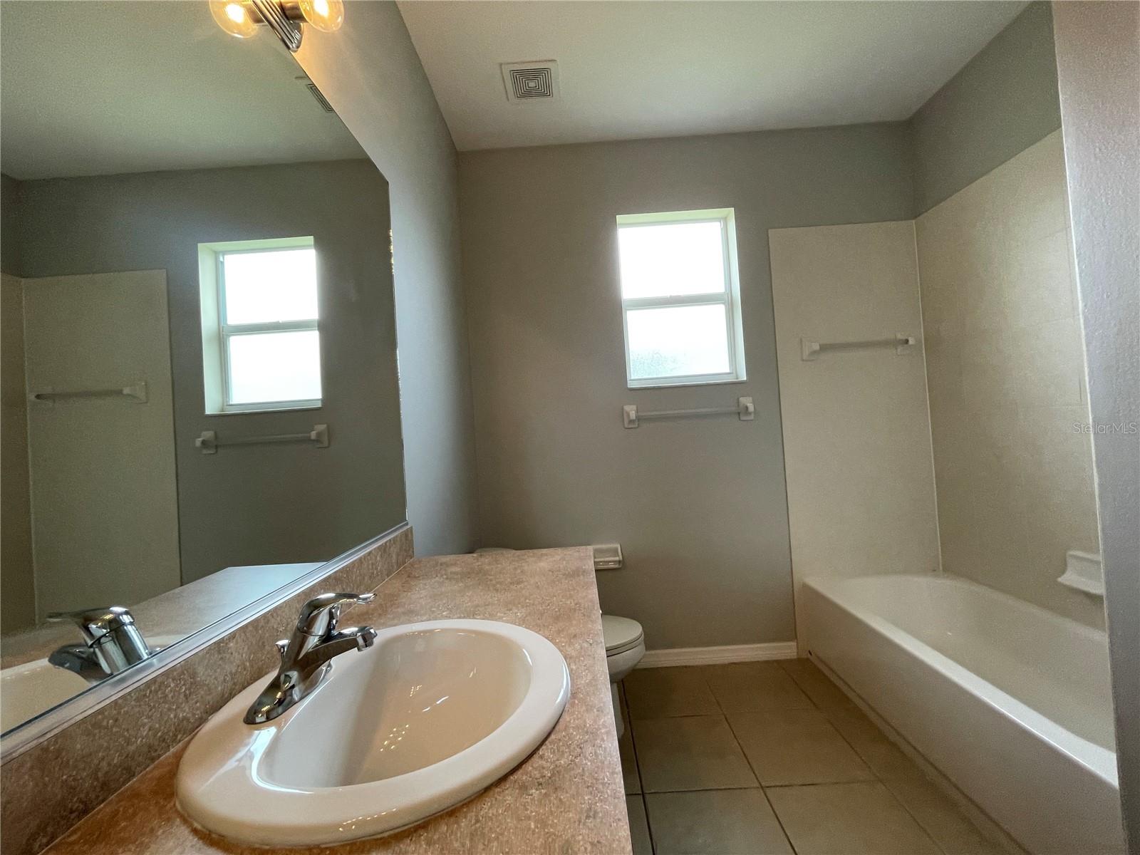 RIVER PLANTATION PH II - Residential Lease