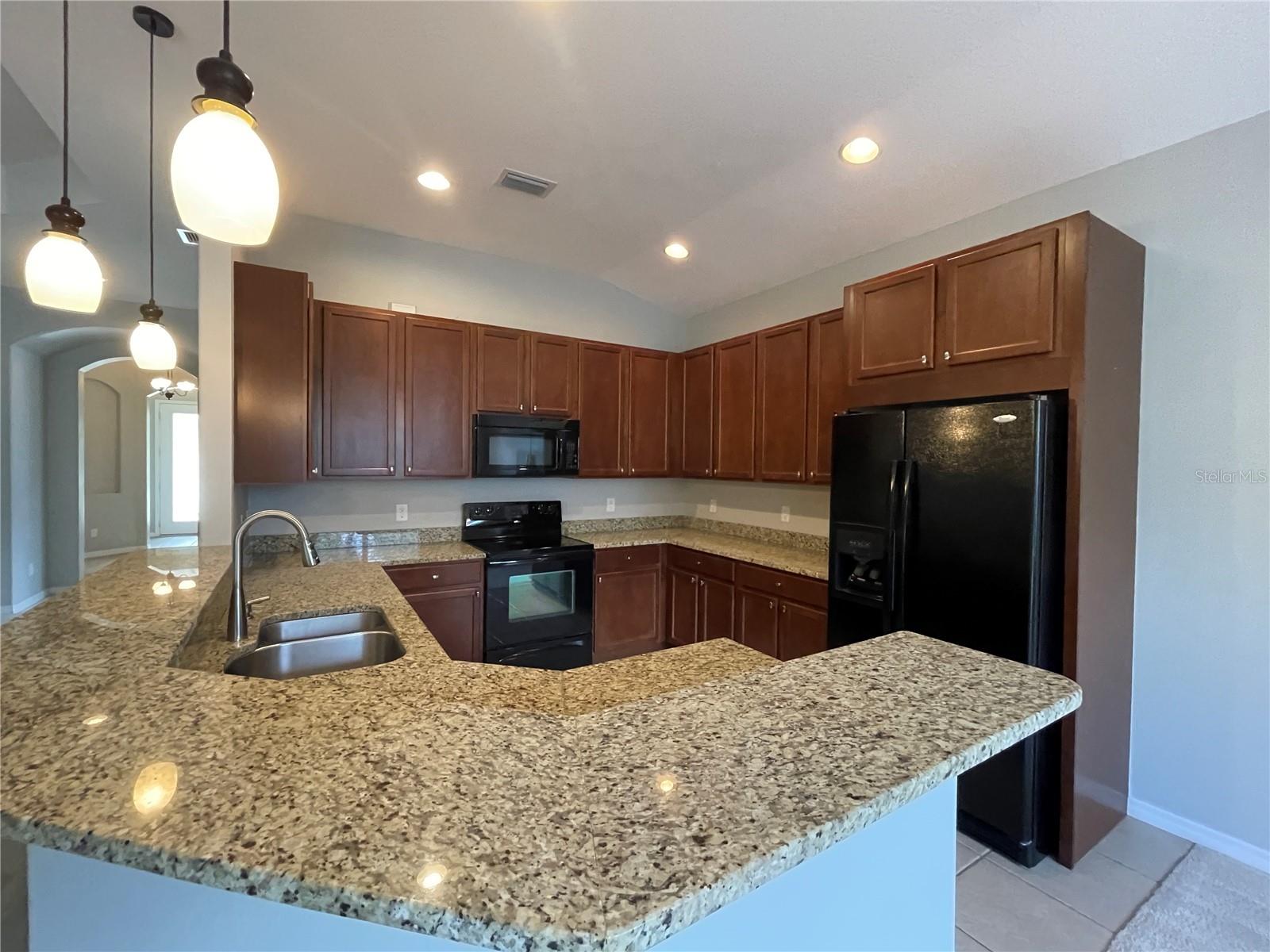 RIVER PLANTATION PH II - Residential Lease