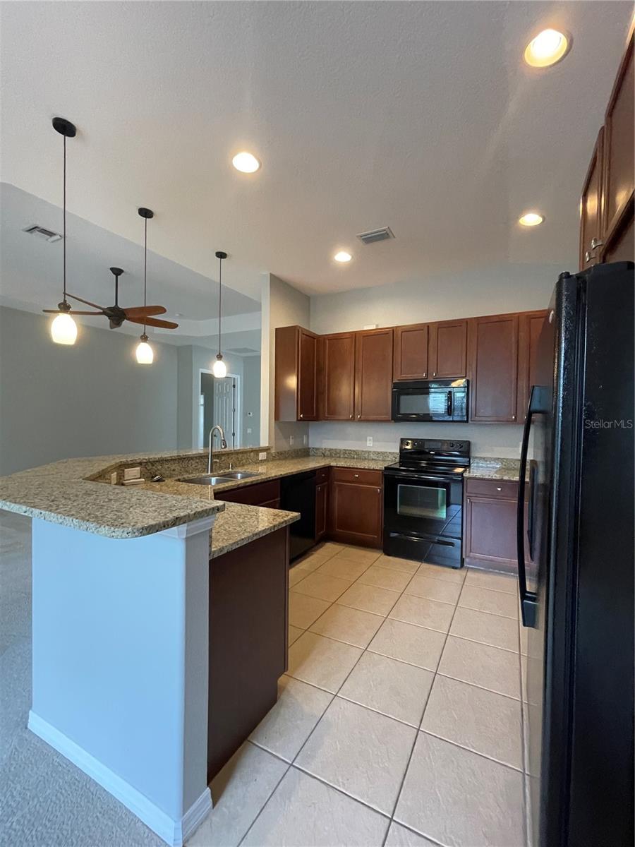 RIVER PLANTATION PH II - Residential Lease