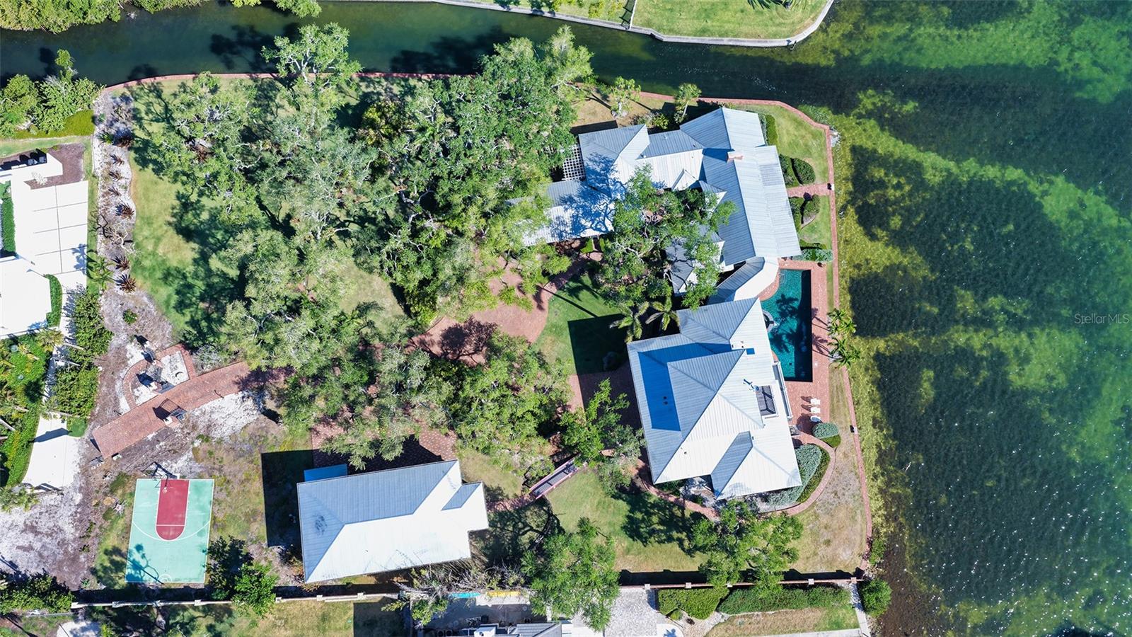 SIESTA PROPERTIES INC - Residential
