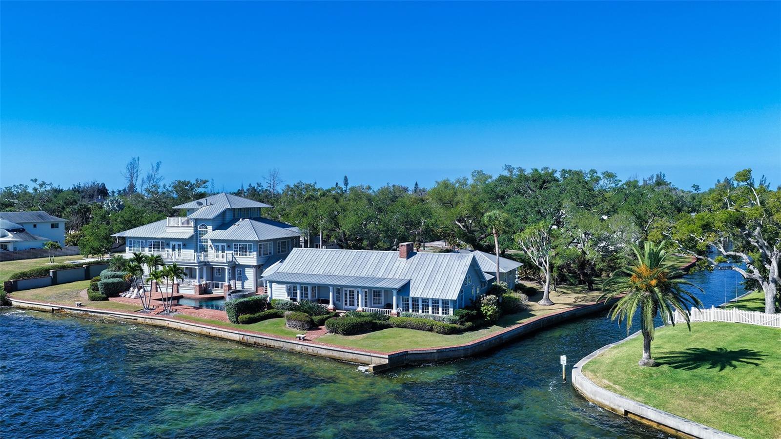 SIESTA PROPERTIES INC - Residential