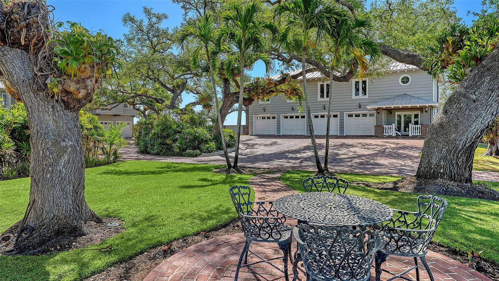 SIESTA PROPERTIES INC - Residential