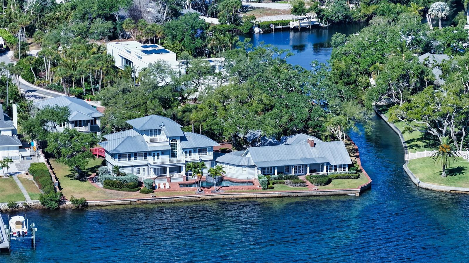SIESTA PROPERTIES INC - Residential
