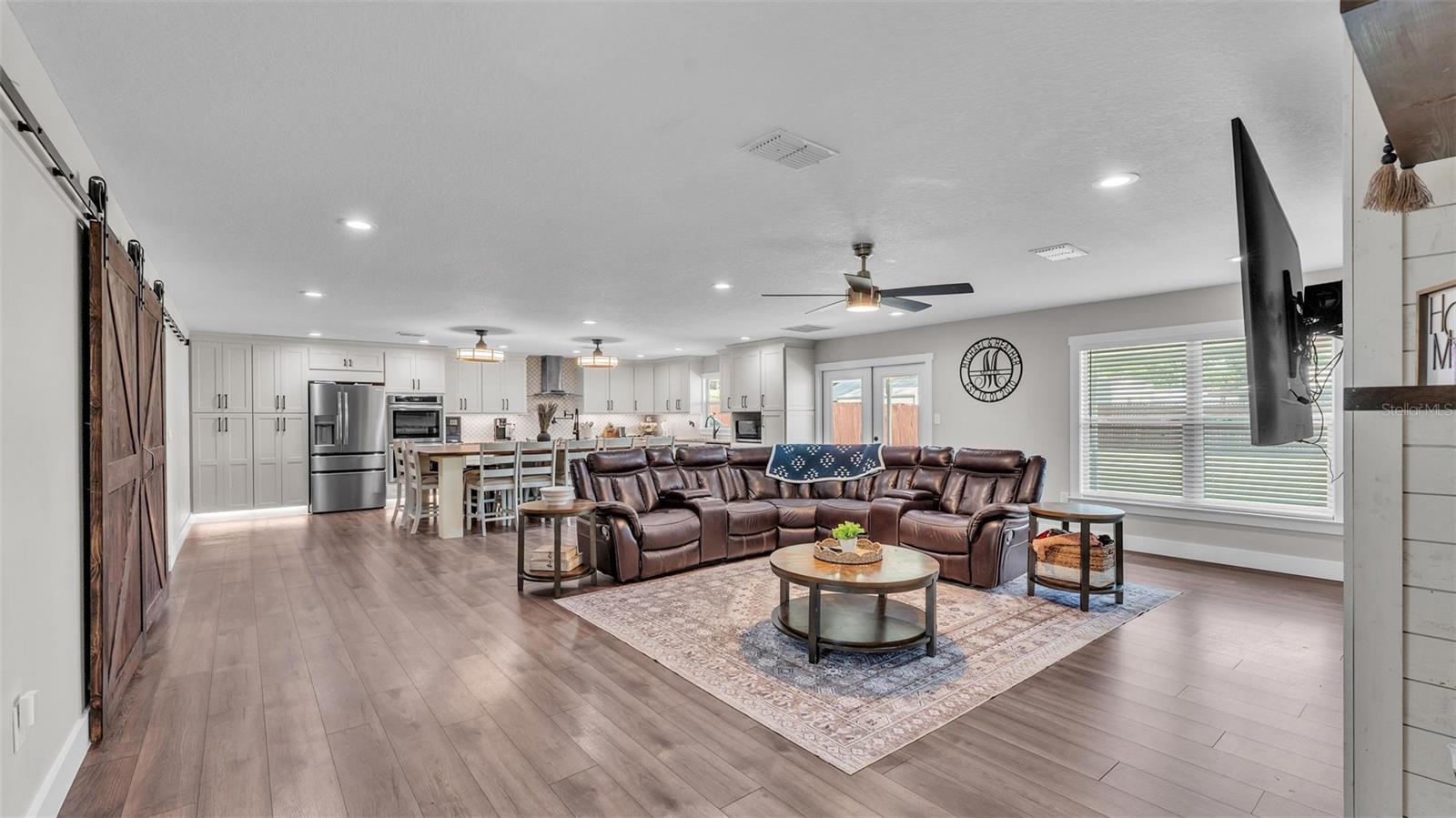 317 OAK TRAIL