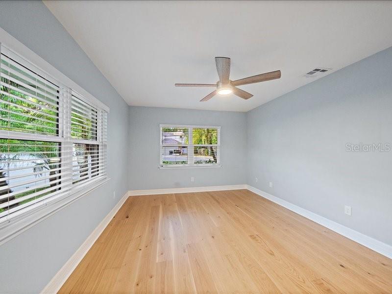 RIVERVIEW MANOR - Residential