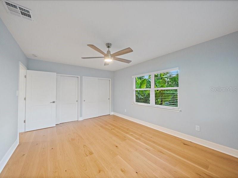 RIVERVIEW MANOR - Residential