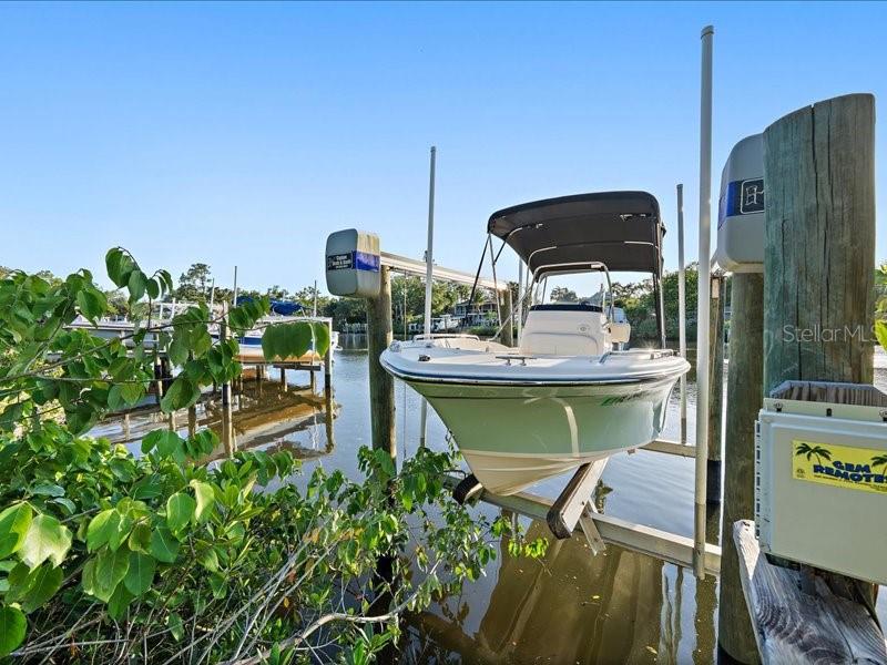 RIVERVIEW MANOR - Residential