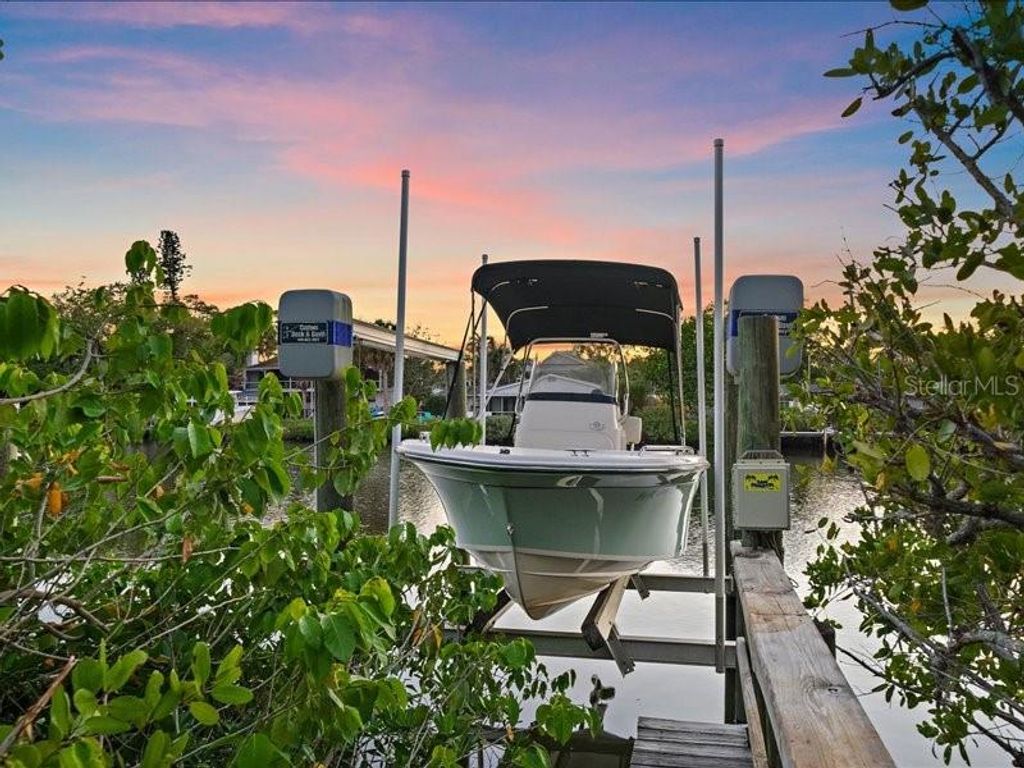 Photo of 2492 Waterview Court, Sarasota, FL 34231 (MLS # A4691223)