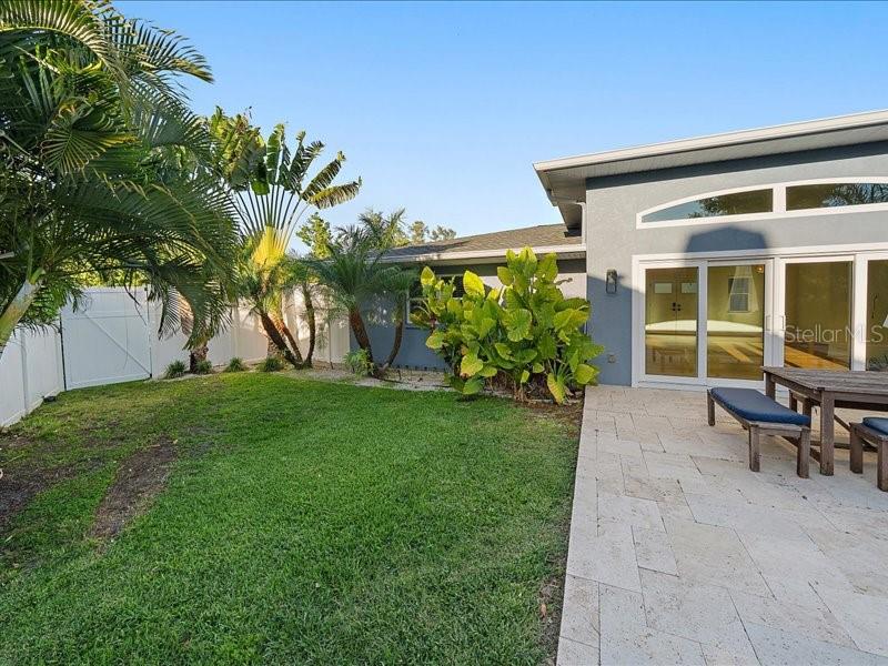 RIVERVIEW MANOR - Residential