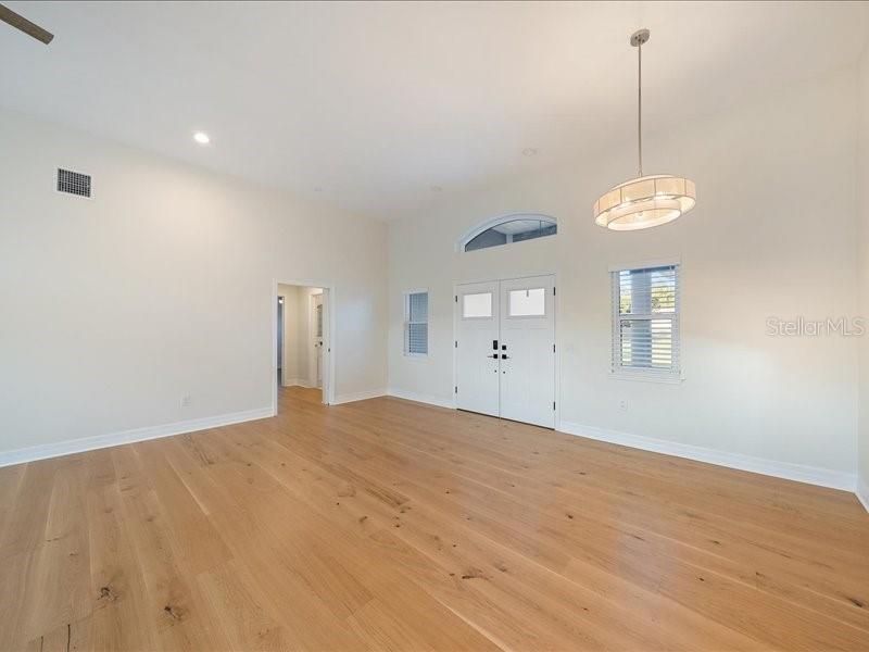 RIVERVIEW MANOR - Residential