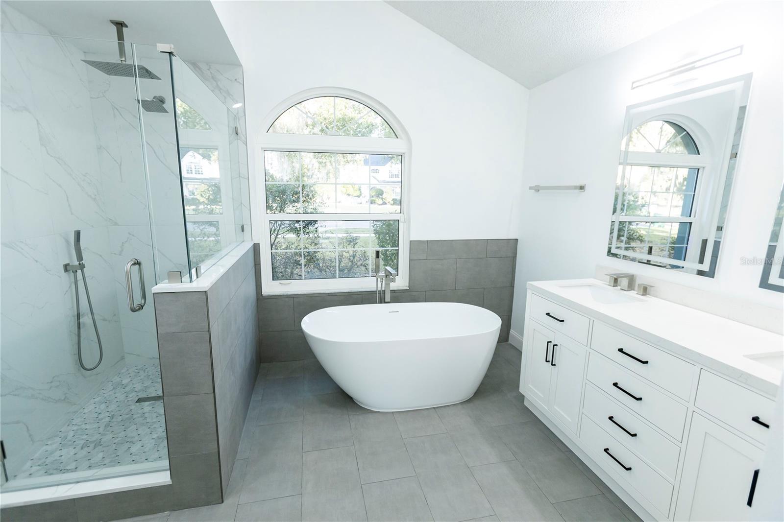 SILVER OAKS - Residential