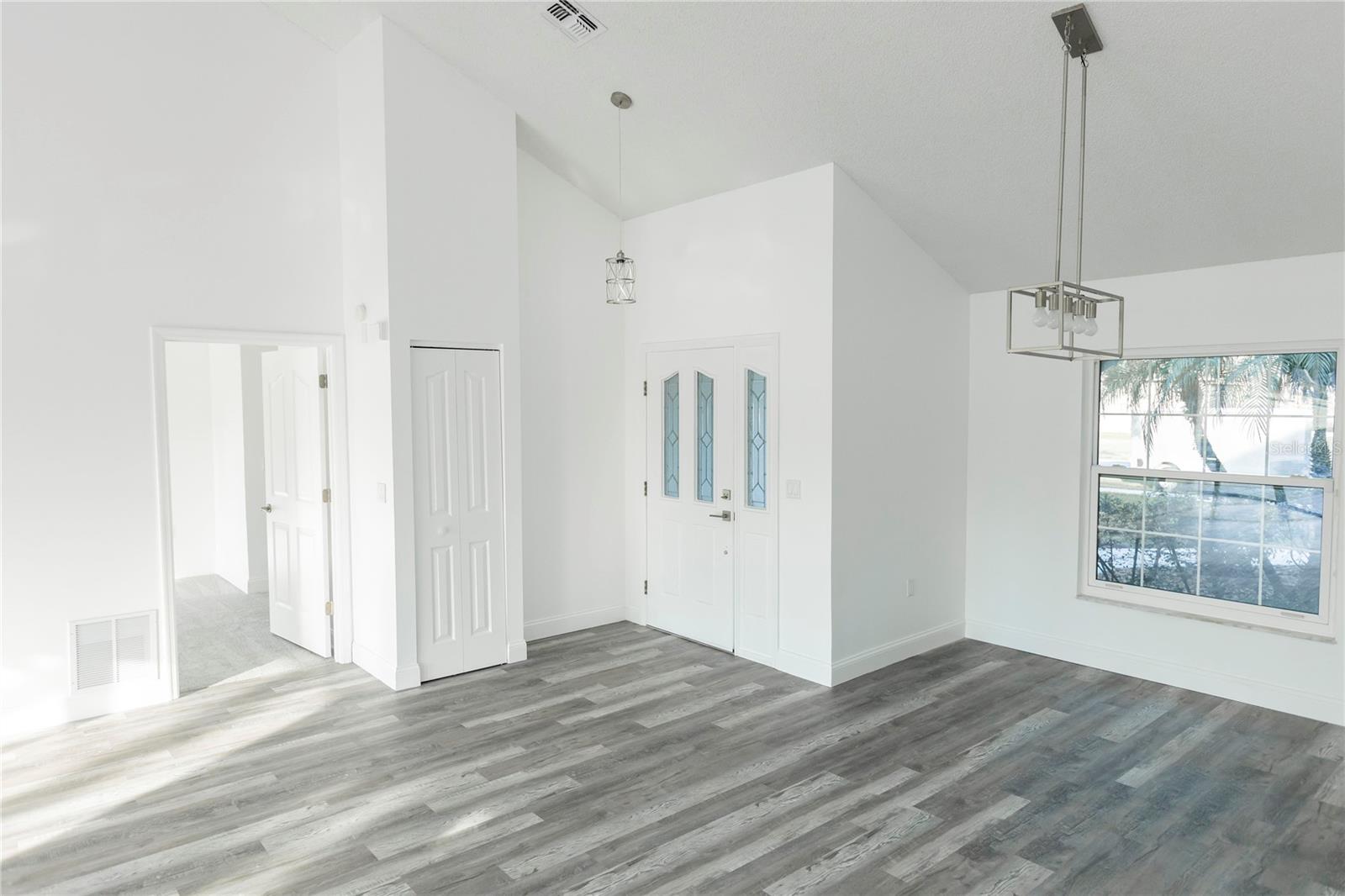 SILVER OAKS - Residential