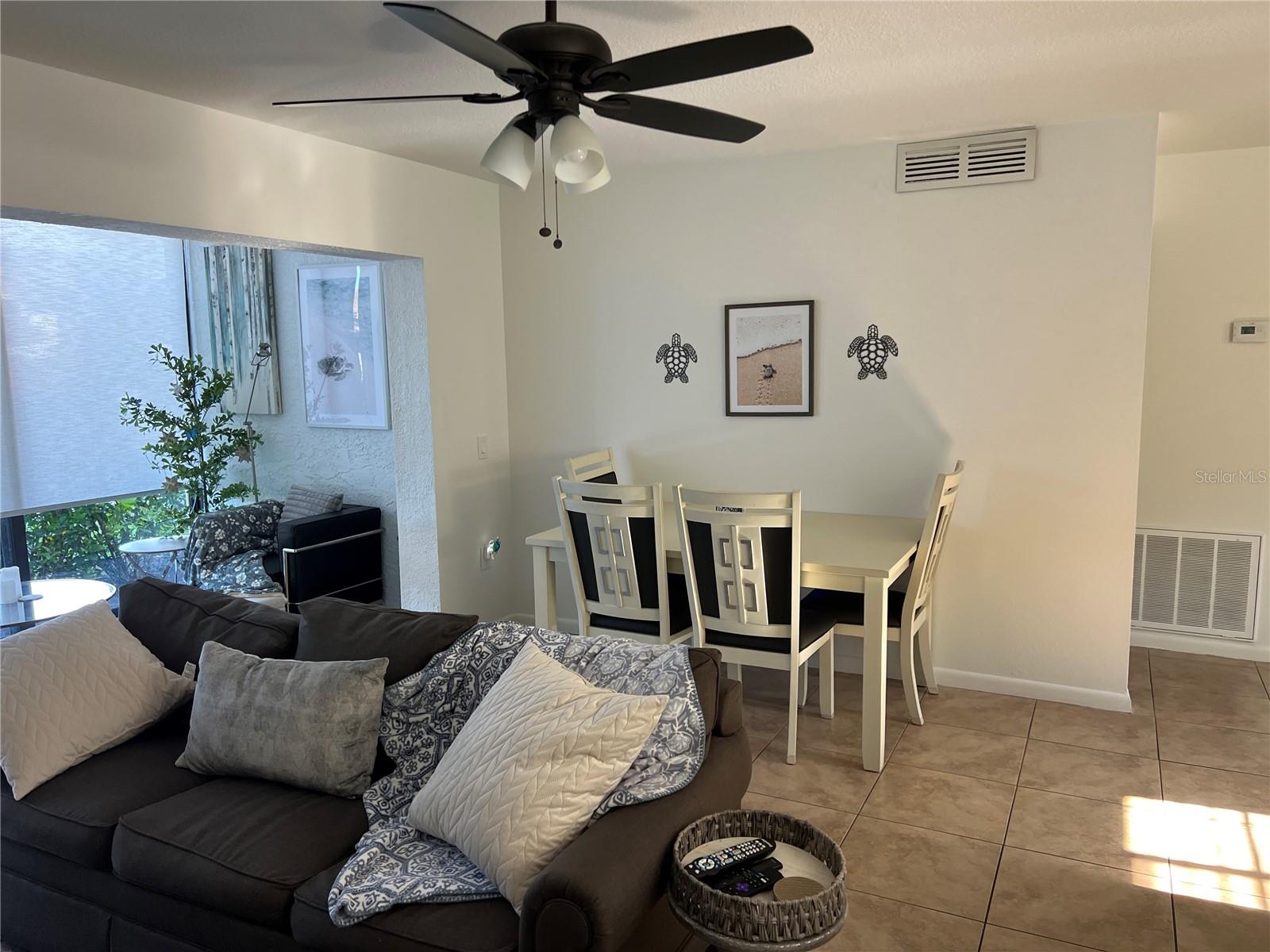 ASHTON LAKES 01 & 02 - Residential Lease