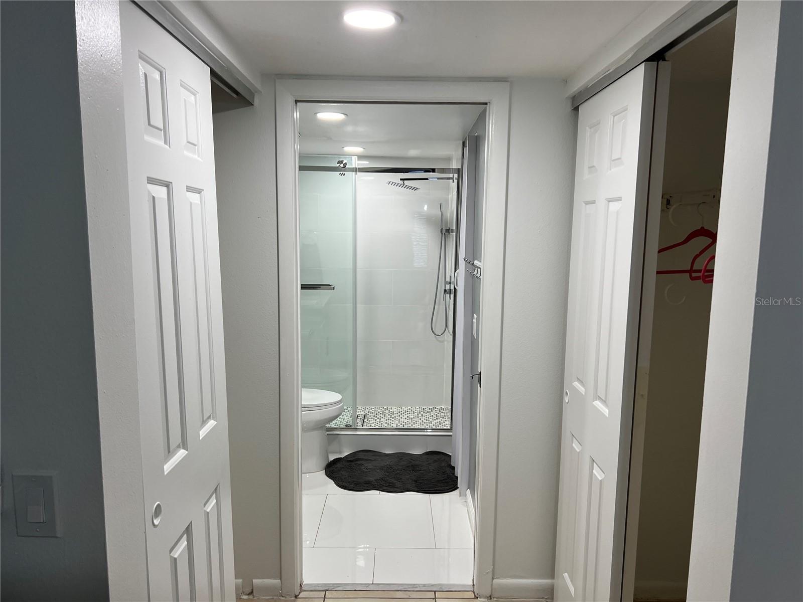 ASHTON LAKES 01 & 02 - Residential Lease