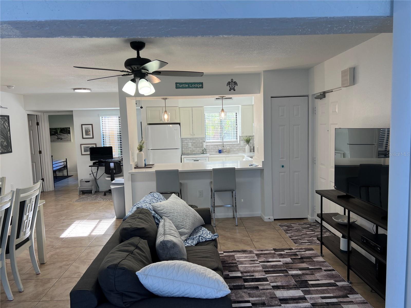 ASHTON LAKES 01 & 02 - Residential Lease