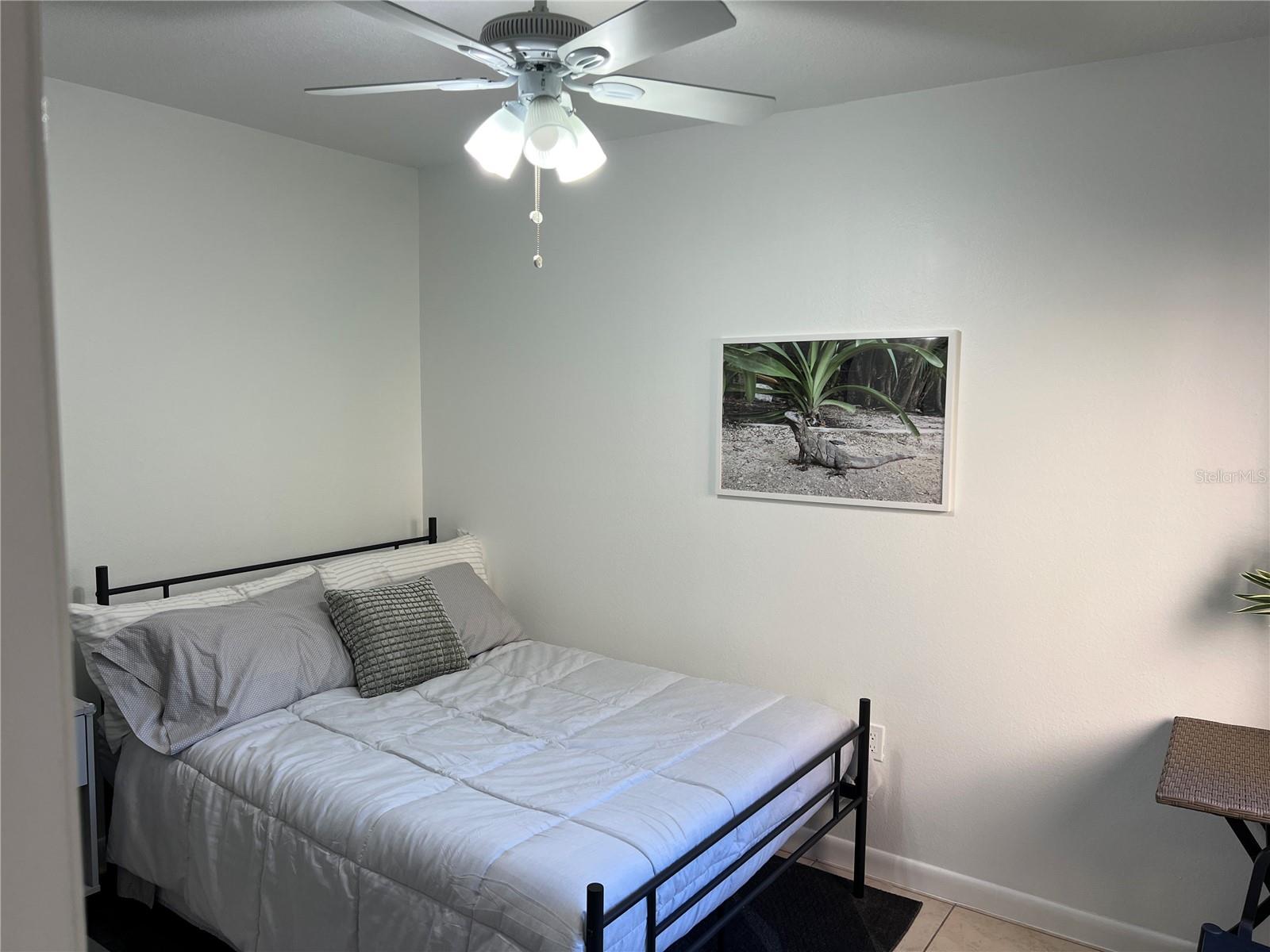 ASHTON LAKES 01 & 02 - Residential Lease