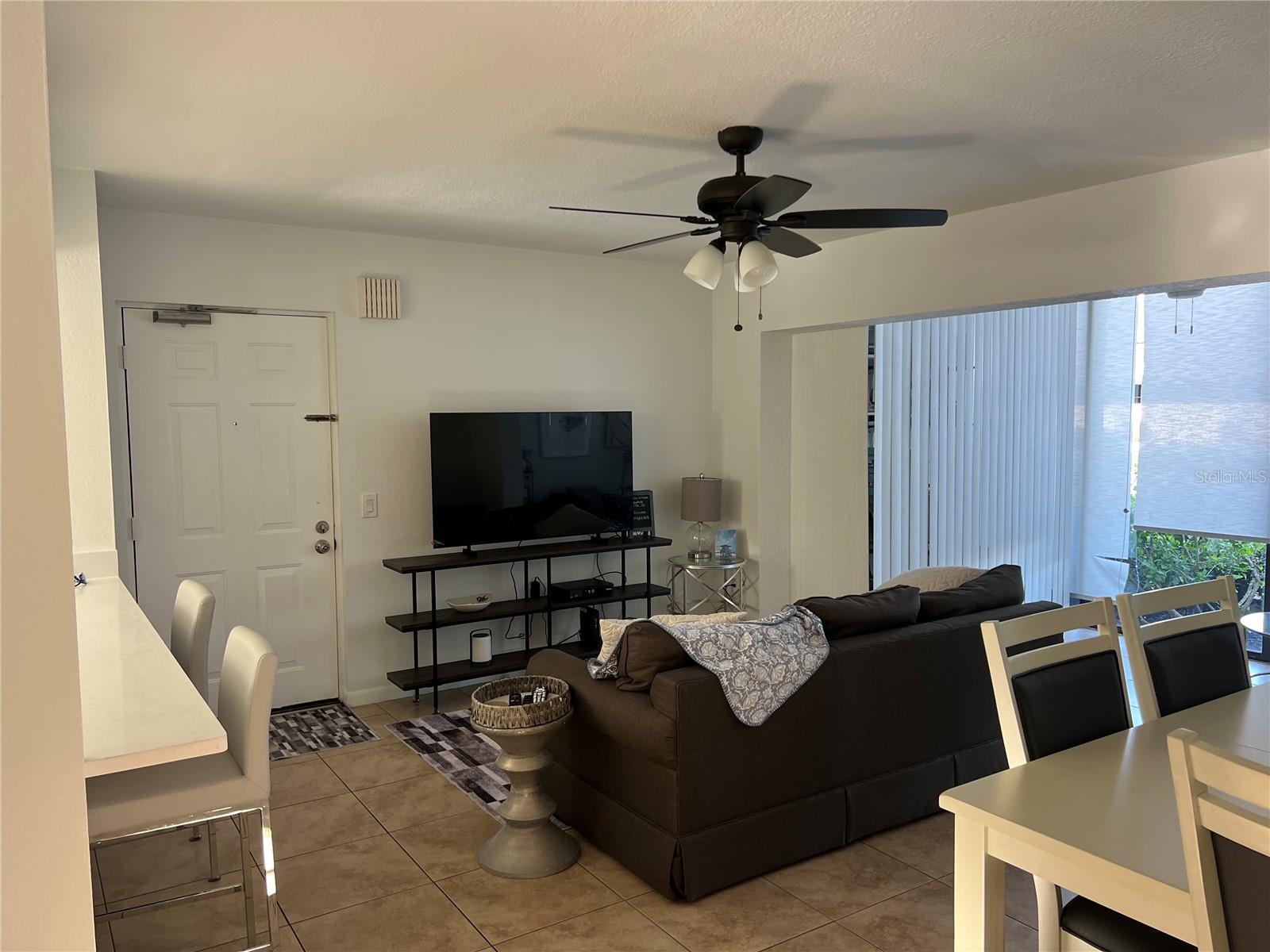 ASHTON LAKES 01 & 02 - Residential Lease