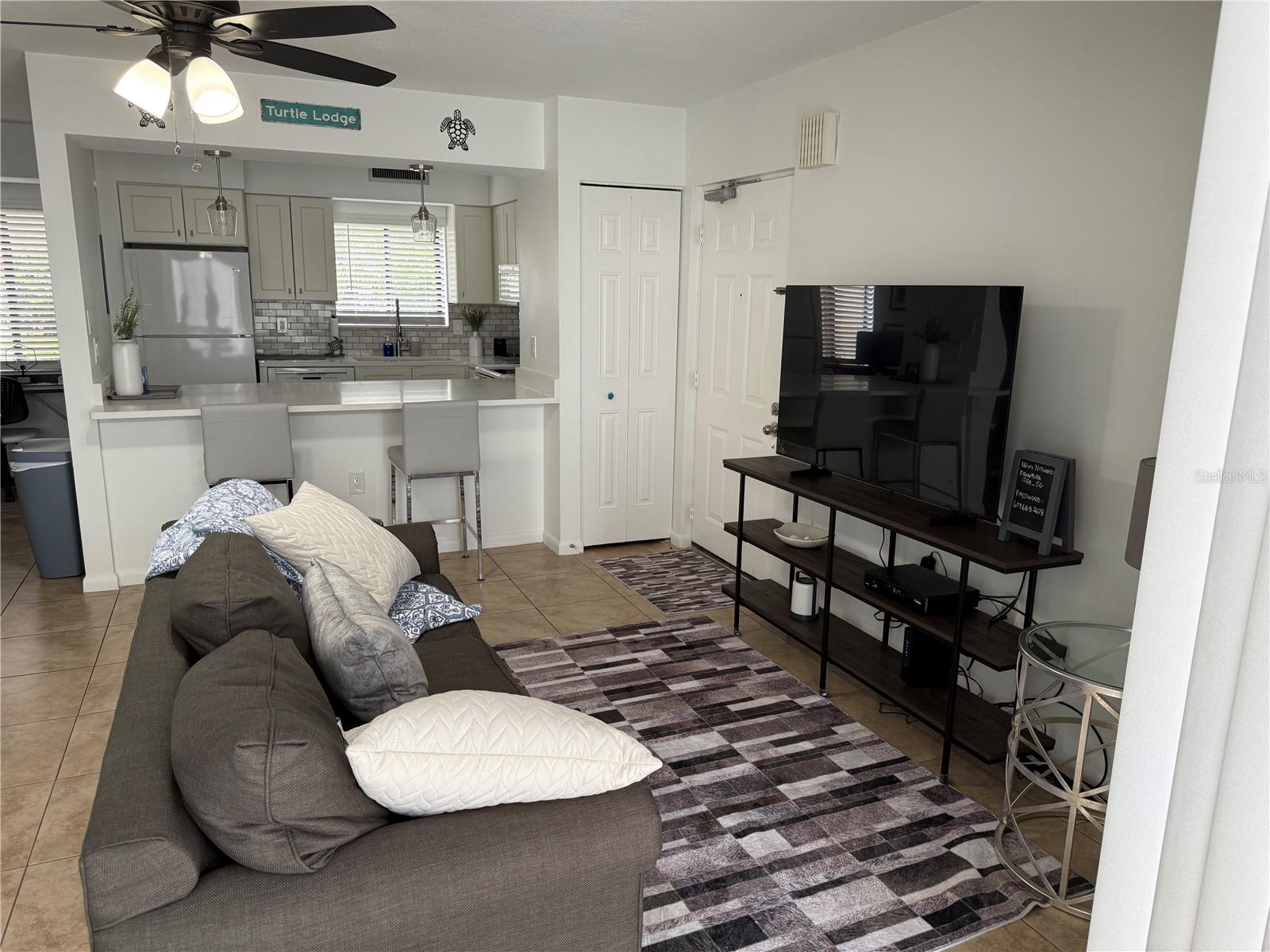 ASHTON LAKES 01 & 02 - Residential Lease