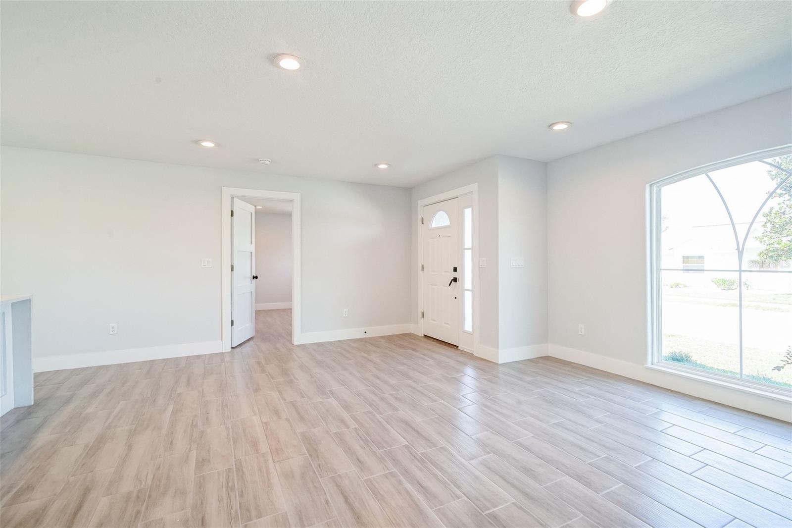 1802 DIXIE BELLE DRIVE