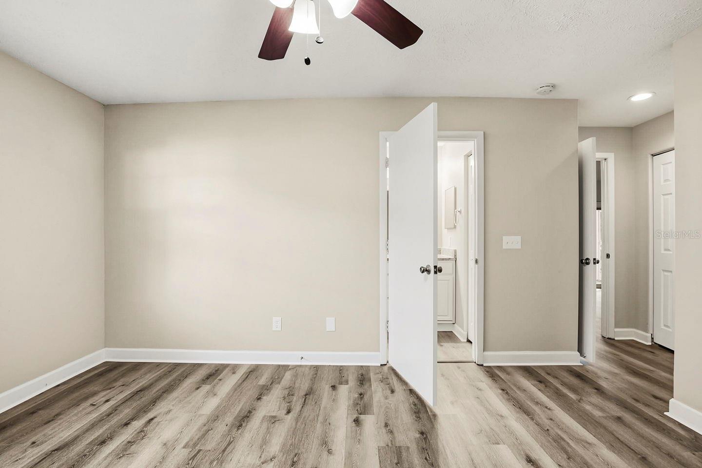 COUNTRY VILLAGE UNIT 2 - Residential