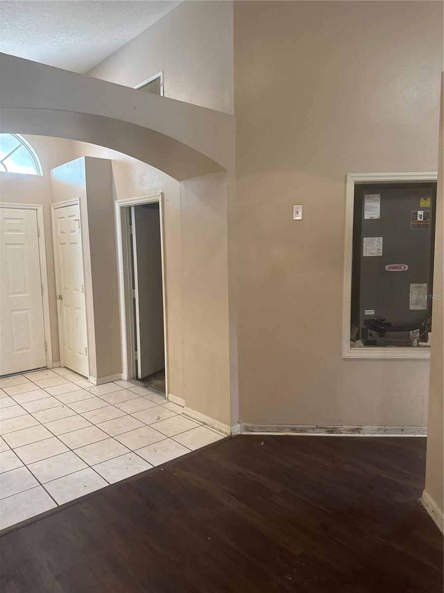4706 DRAGON TAIL COURT