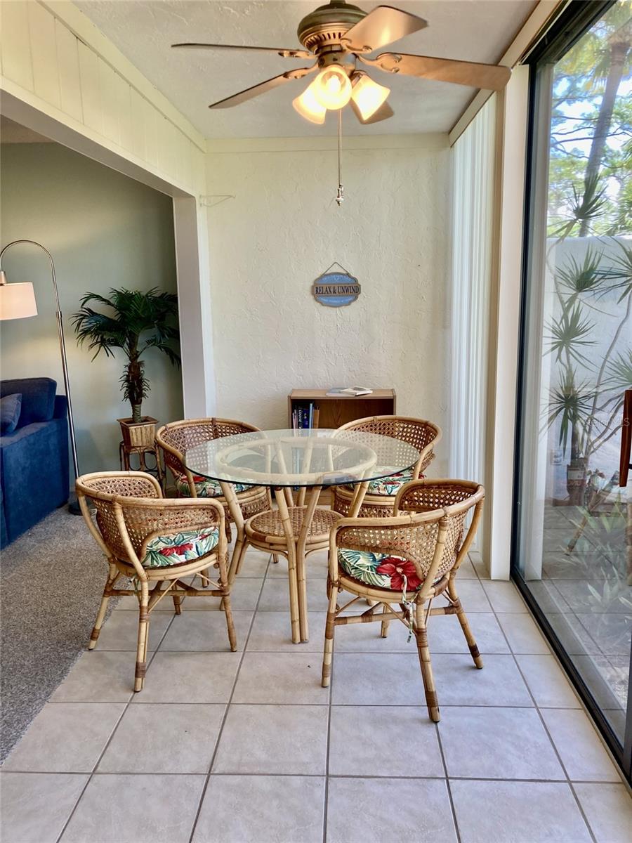 VALENCIA GARDEN II - Residential Lease