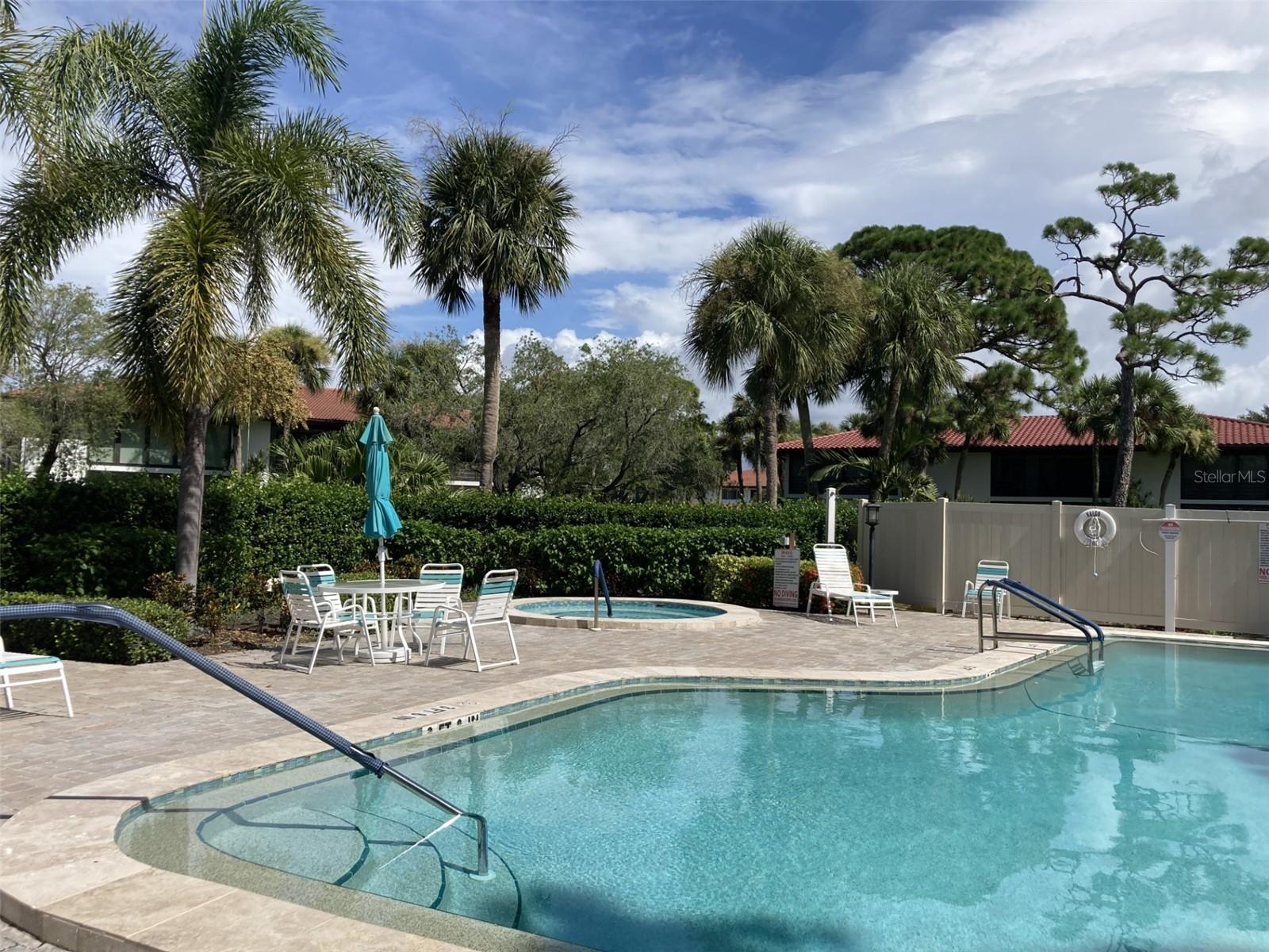 VALENCIA GARDEN II - Residential Lease