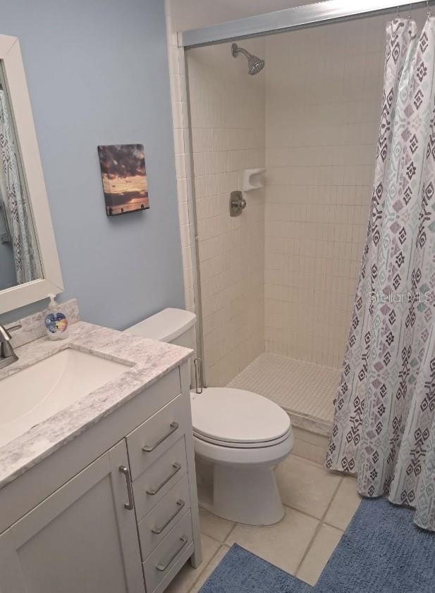 VALENCIA GARDEN II - Residential Lease