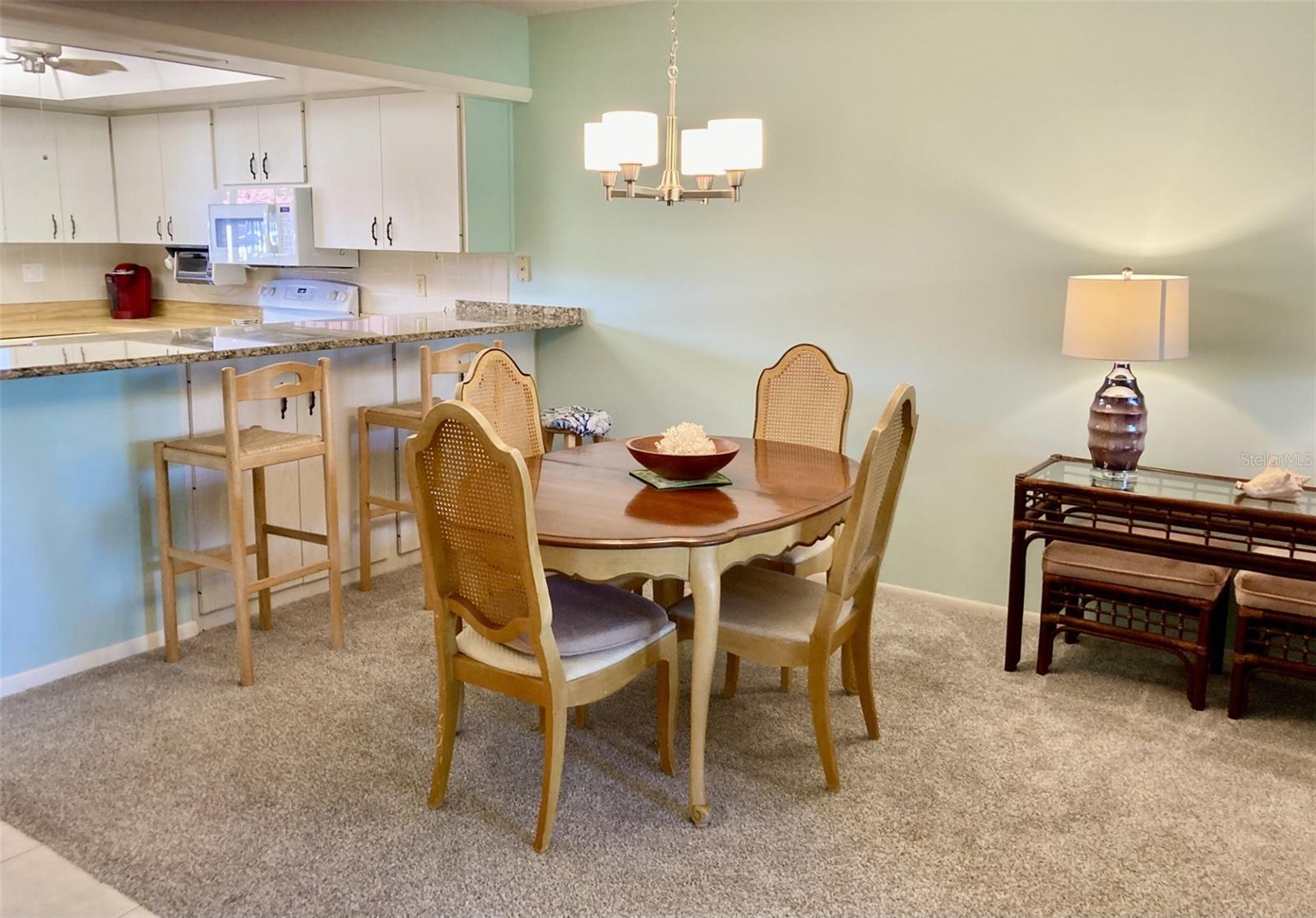 VALENCIA GARDEN II - Residential Lease