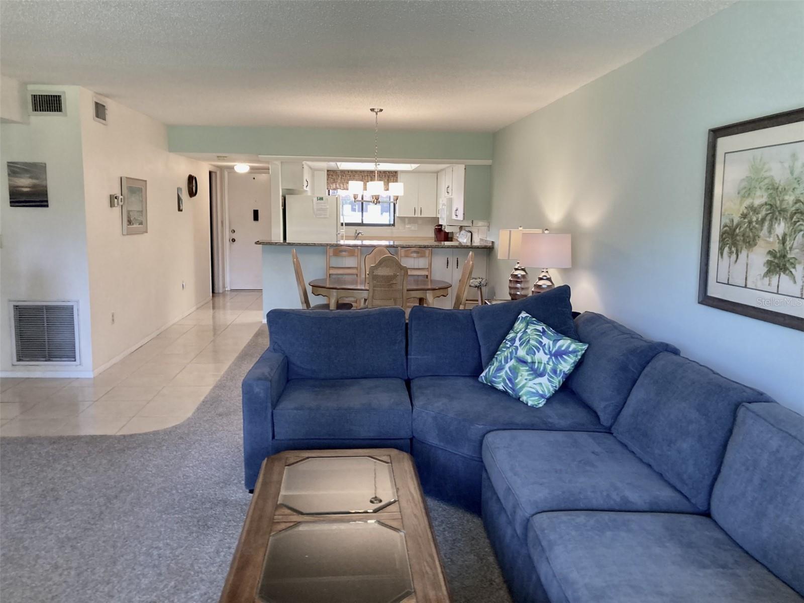 VALENCIA GARDEN II - Residential Lease