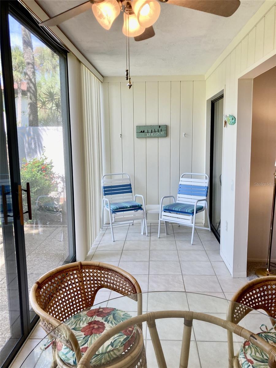 VALENCIA GARDEN II - Residential Lease