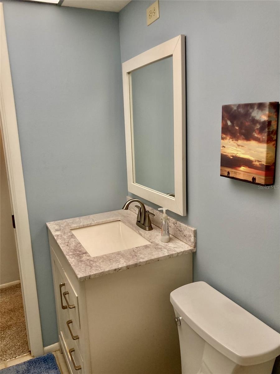 VALENCIA GARDEN II - Residential Lease