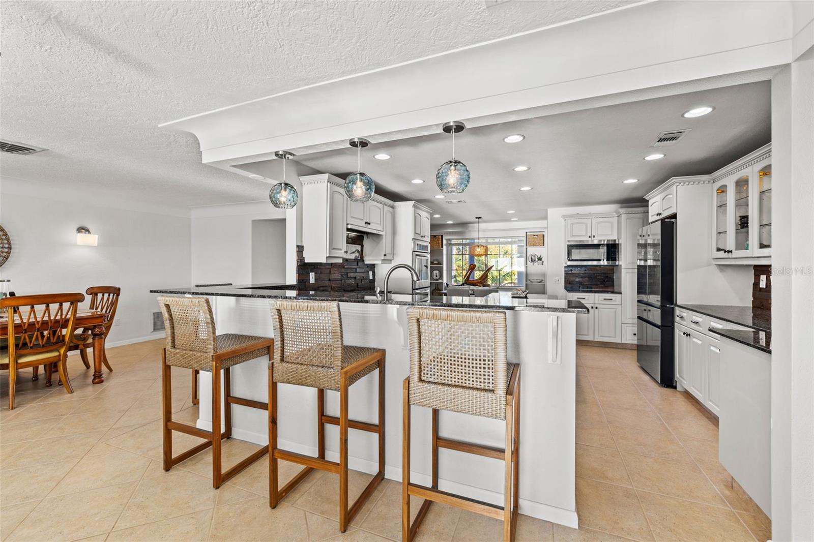 VENETIAN ISLES - Residential