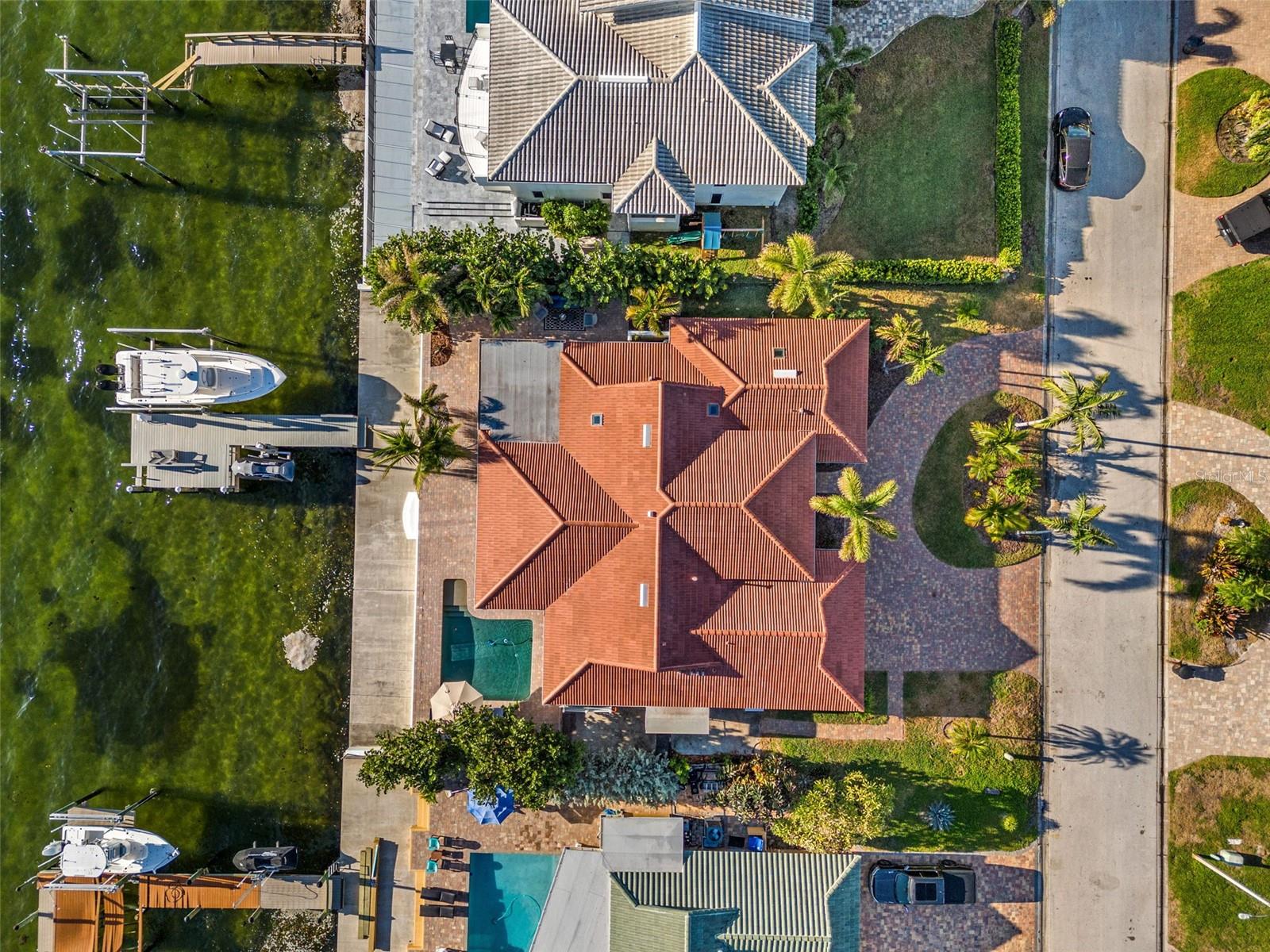 VENETIAN ISLES - Residential