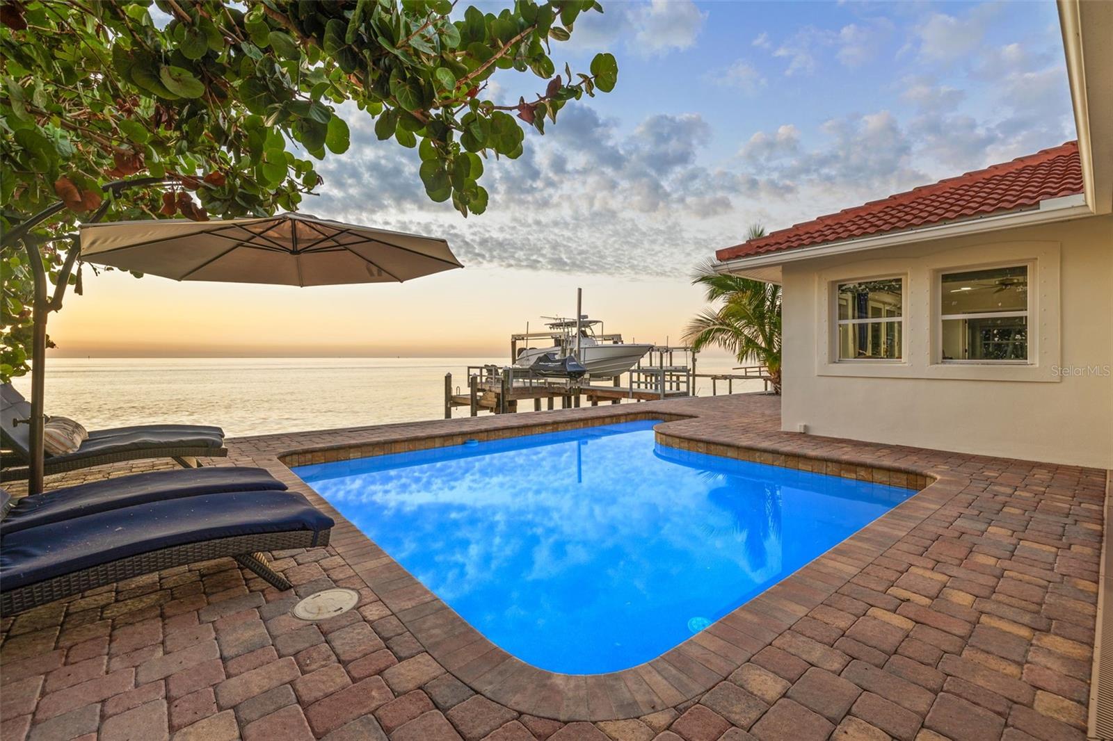 VENETIAN ISLES - Residential