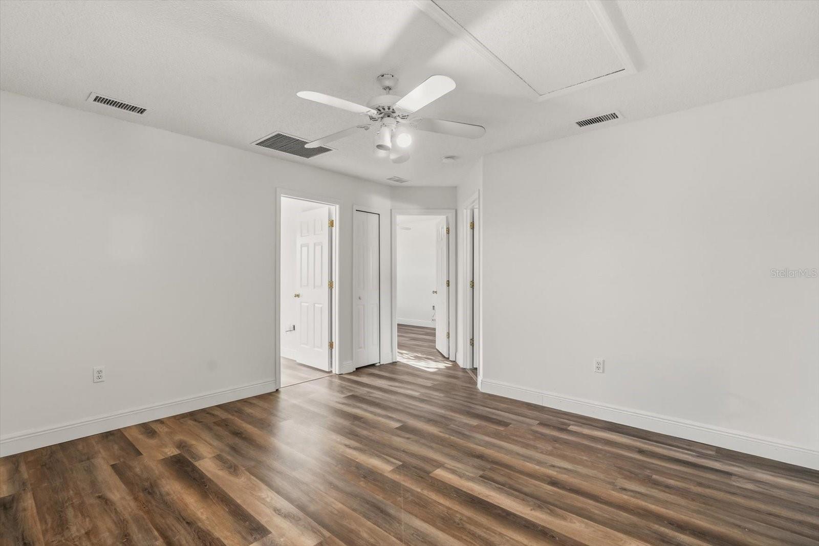 BANYAN COVE AT CYPRESS WOODS - Residential