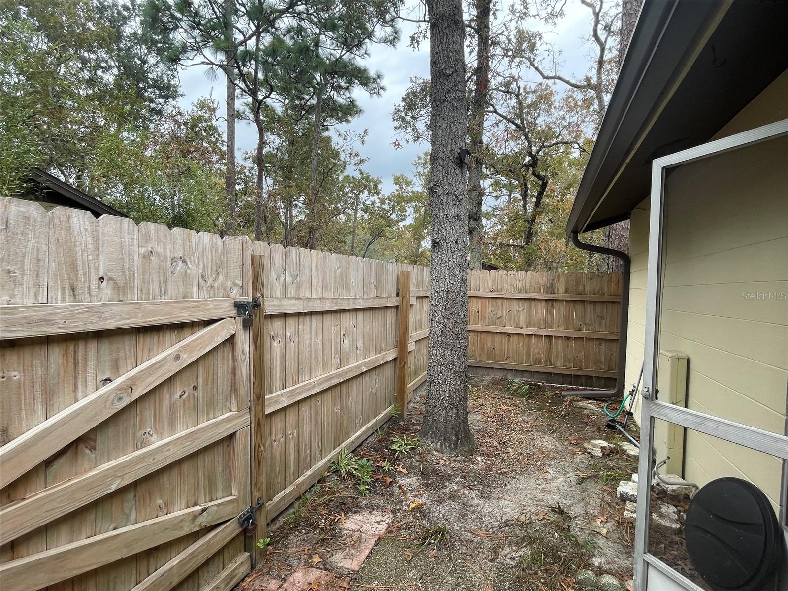 SUMMER TREES UNIT 01 - Residential