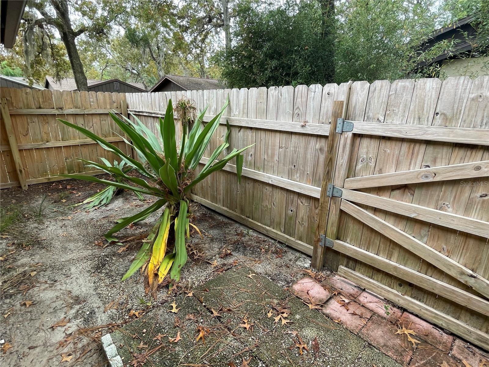 SUMMER TREES UNIT 01 - Residential