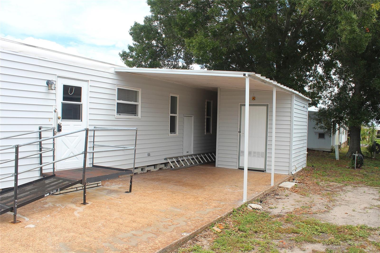 837 CANE PALM STREET