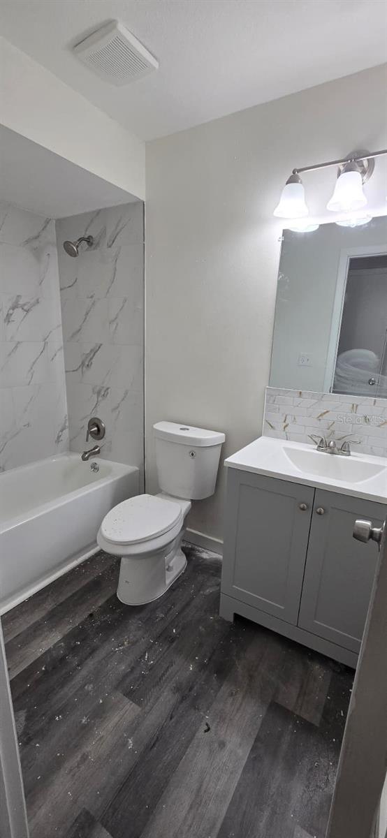 PORT CHARLOTTE SEC 027 - Residential Lease