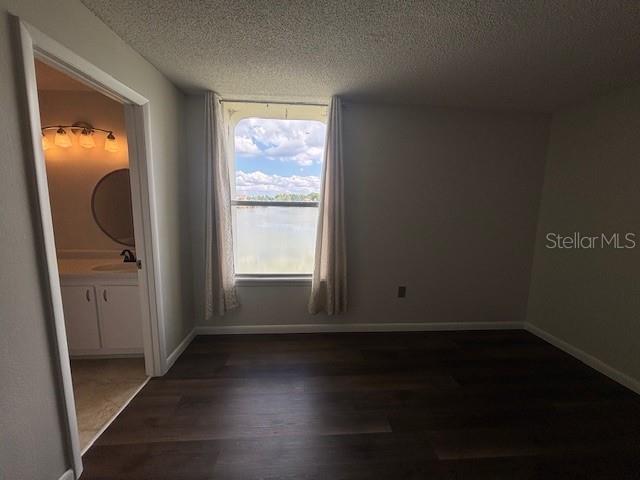 ROYAL ARMS CONDO - Residential