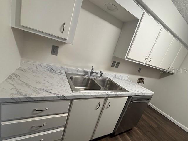 ROYAL ARMS CONDO - Residential