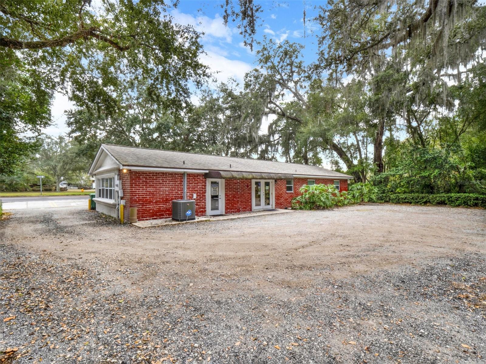 2768 W LAKE MARY BOULEVARD