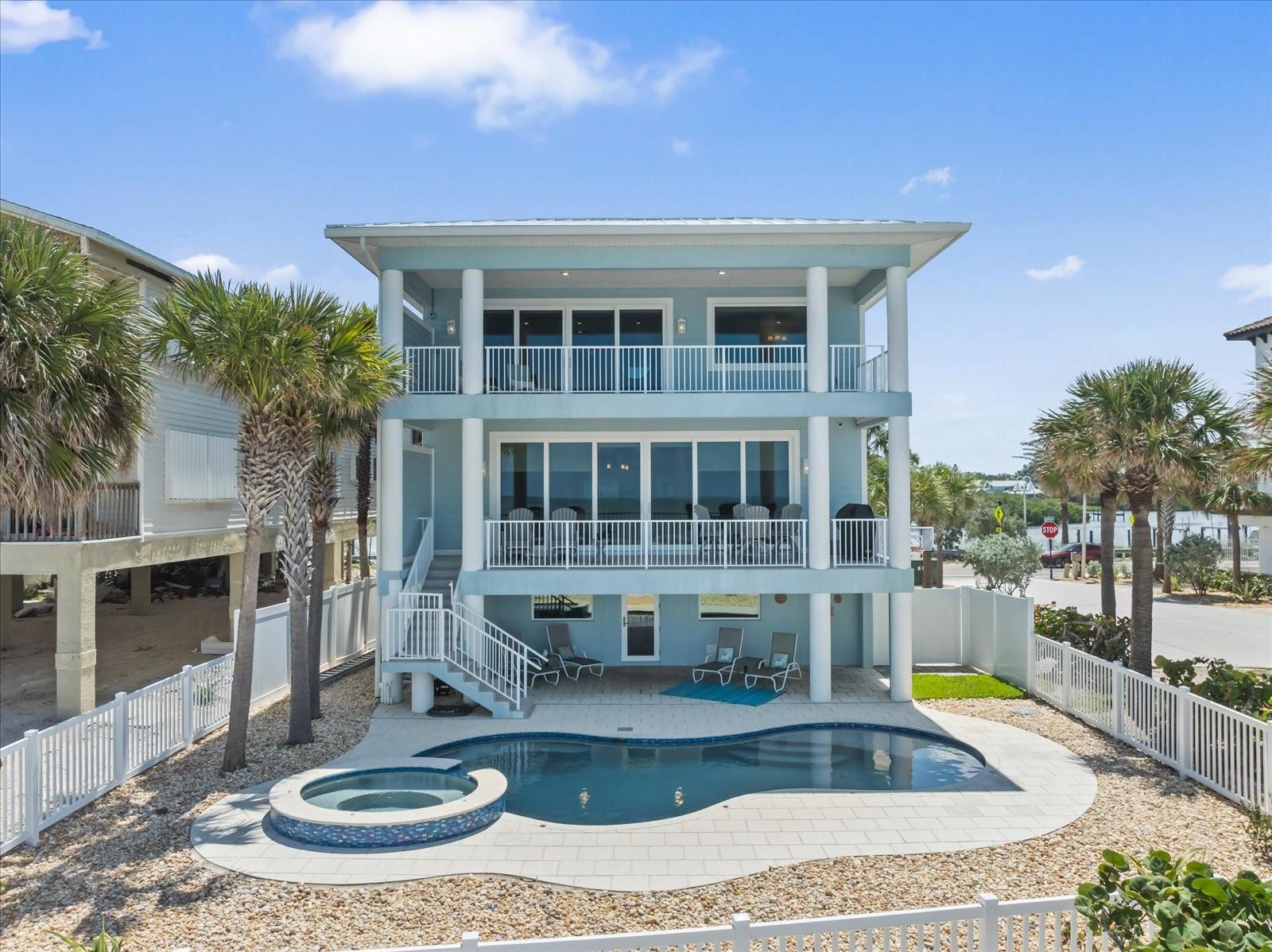 INDIAN ROCKS - Residential