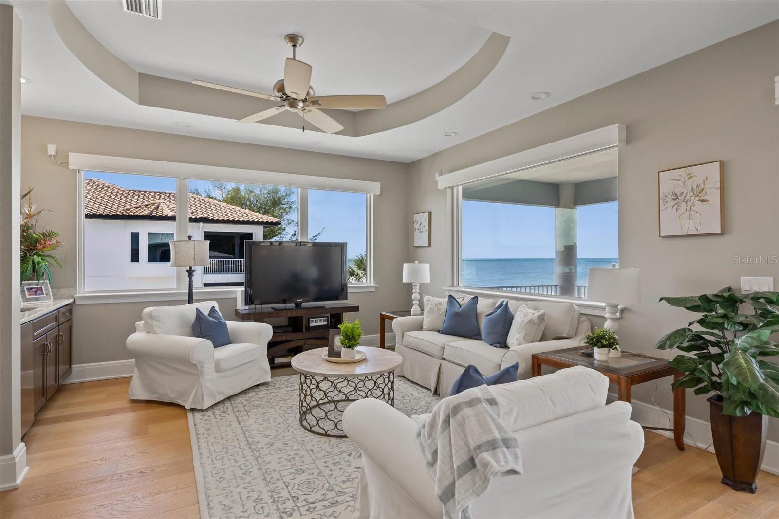 INDIAN ROCKS - Residential