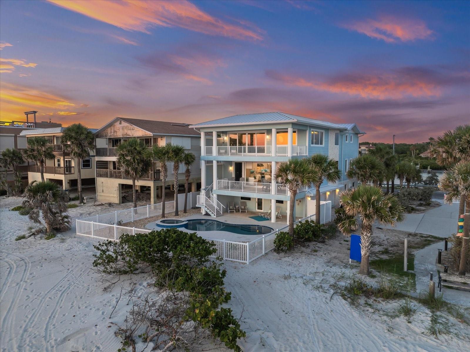 INDIAN ROCKS - Residential