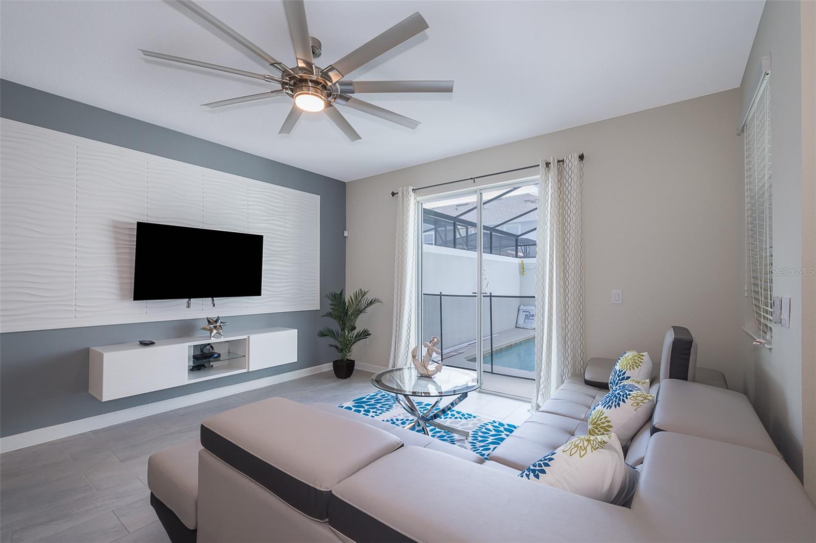 STOREY LAKE PH 3 - Residential