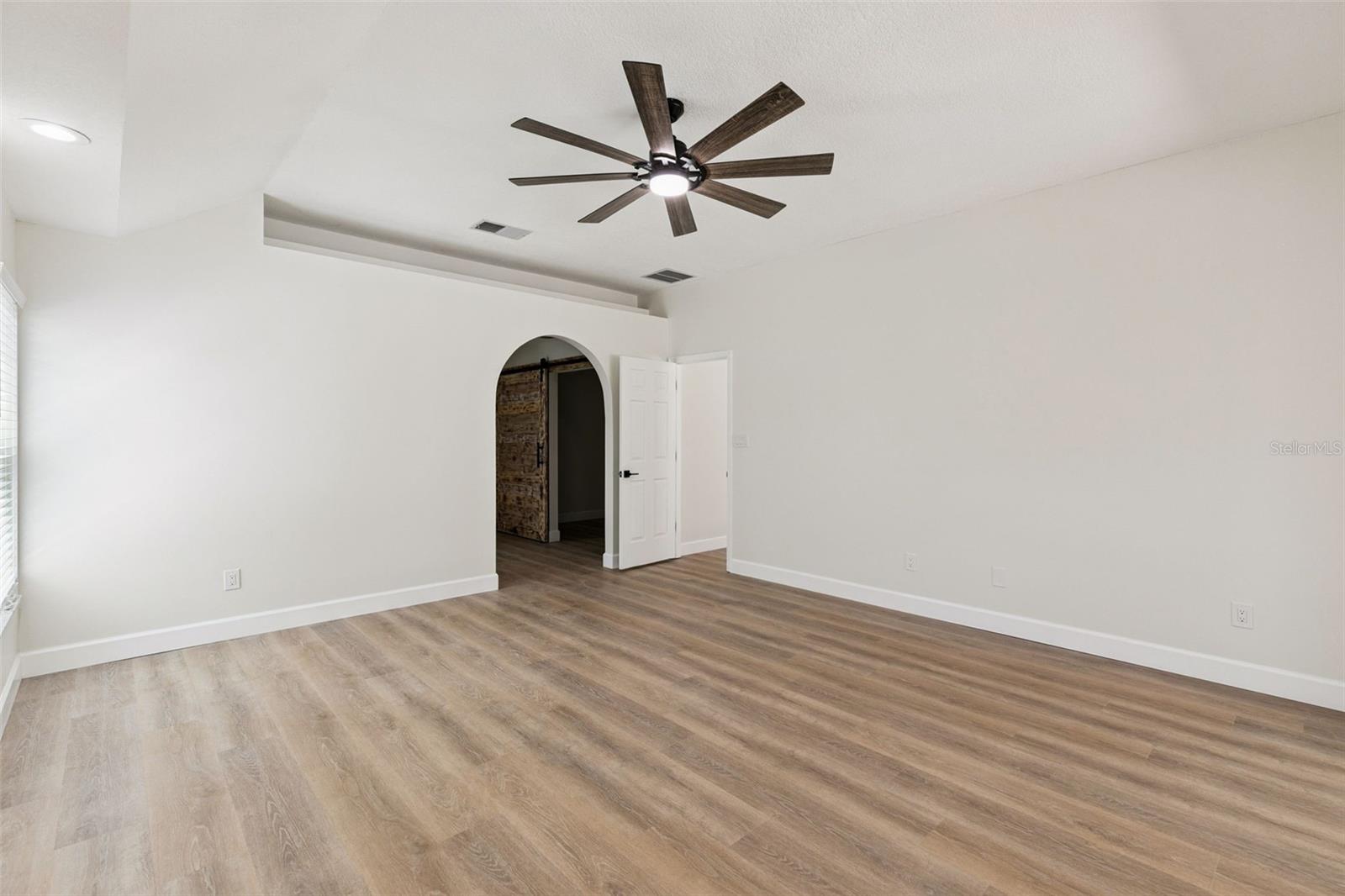 LAKE TUSKAWILLA PH 1 - Residential